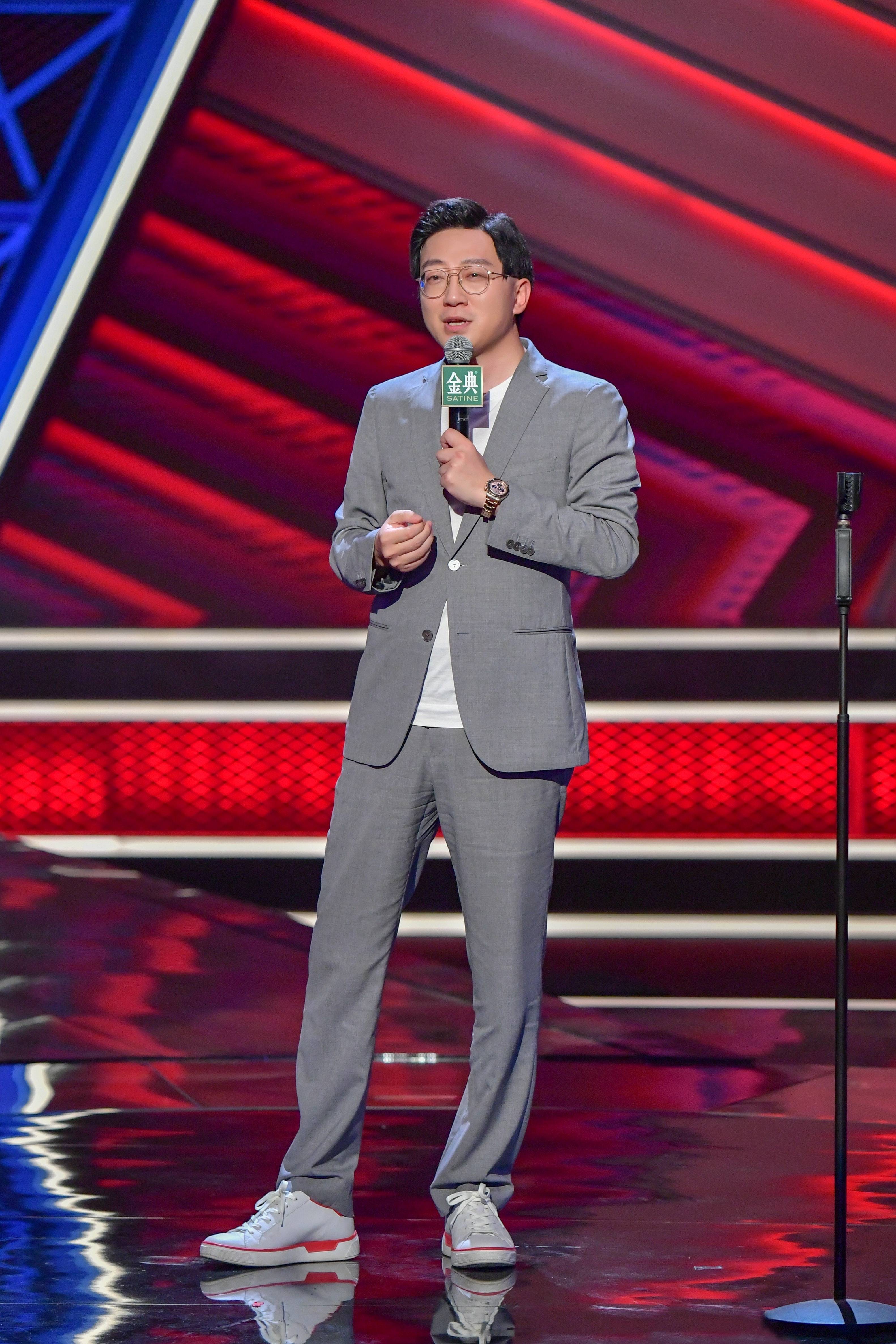 世俱杯决赛-卡塔尔射箭选手壮举惊呆观众