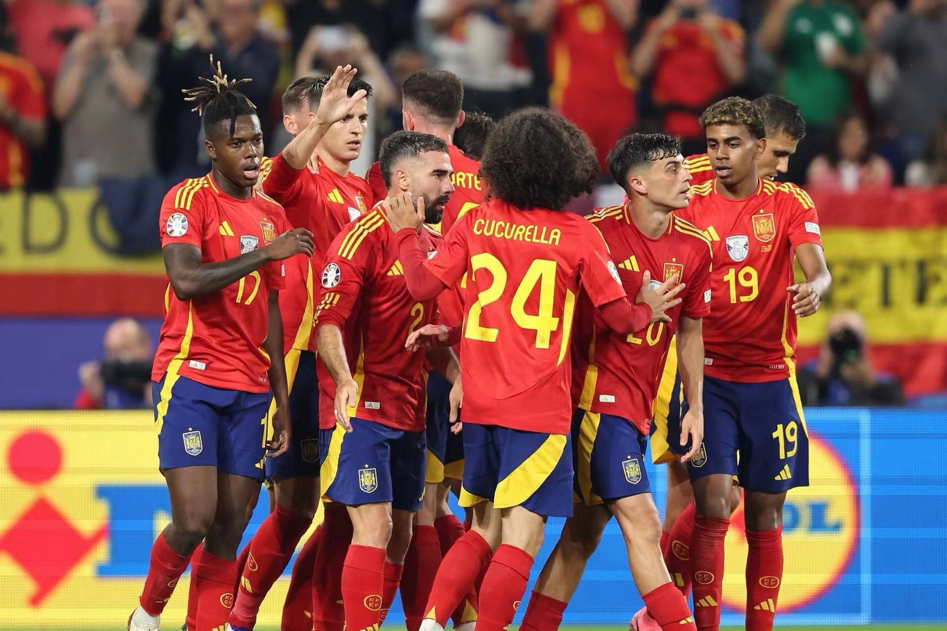 精彩对决中,欧洲球队迎来激烈交锋 精彩对决中,欧洲球队迎来激烈交锋