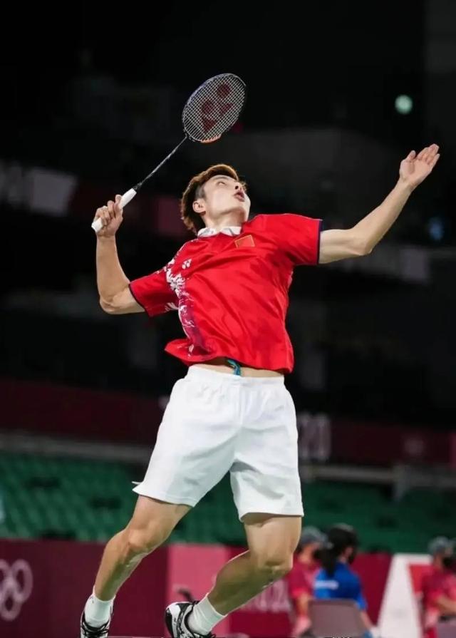 关于加拿大运动员在羽毛球比赛中斩获头筹的信息 关于加拿大运动员在羽毛球比赛中斩获头筹的信息