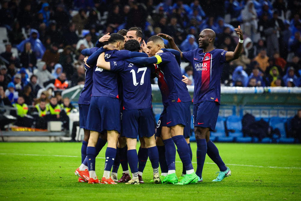 巴黎圣日耳曼与里尔对决，法甲争夺胜者的简单介绍