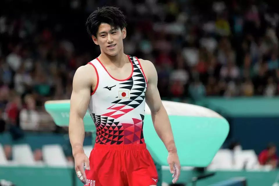 体操项目日本选手表现出色斩获冠军 体操项目日本选手表现出色斩获冠军