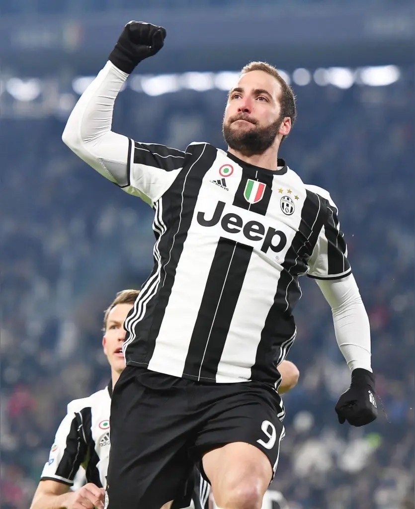 尤文图斯力克对手，晋级淘汰赛脱颖而出