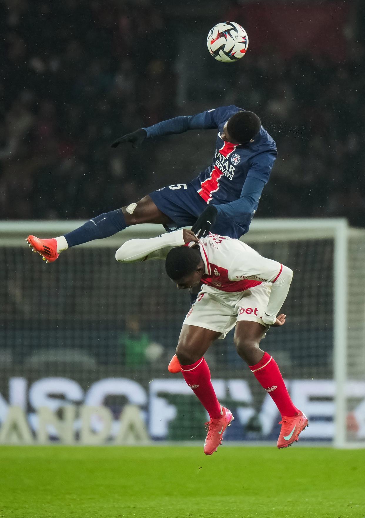 世俱杯改制-法国足球赛场上磕磕绊绊,期待突破