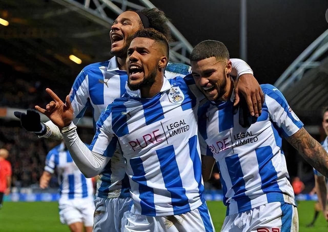 世俱杯冠军-南安普顿主场取胜,升至中游位置