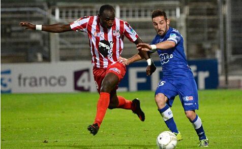 阿雅克肖队主场惨败,法国足球联赛前景堪忧 阿雅克肖队主场惨败,法国足球联赛前景堪忧