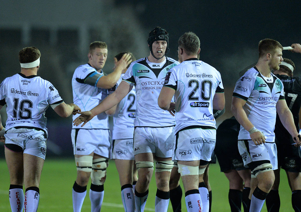 世俱杯分组-鹿岛鹿角挑战广岛三箭,欲取得胜利保持领先的简单介绍