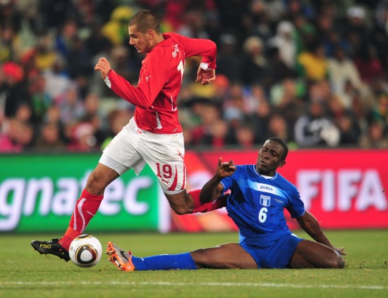 世俱杯参赛资格-瑞士队击败贝宁,排名小组第二