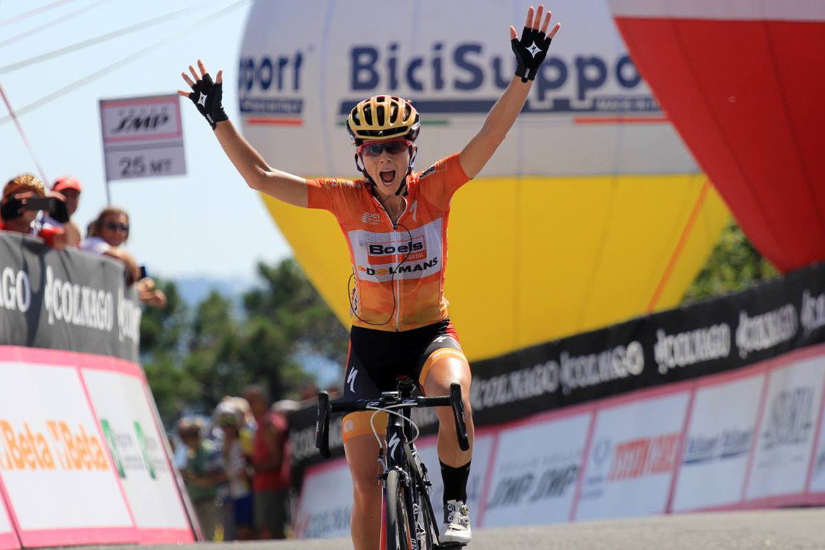 乌克兰骑士豪气闯关,实力赢得敬佩和欢呼的简单介绍 乌克兰骑士豪气闯关,实力赢得敬佩和欢呼的简单介绍