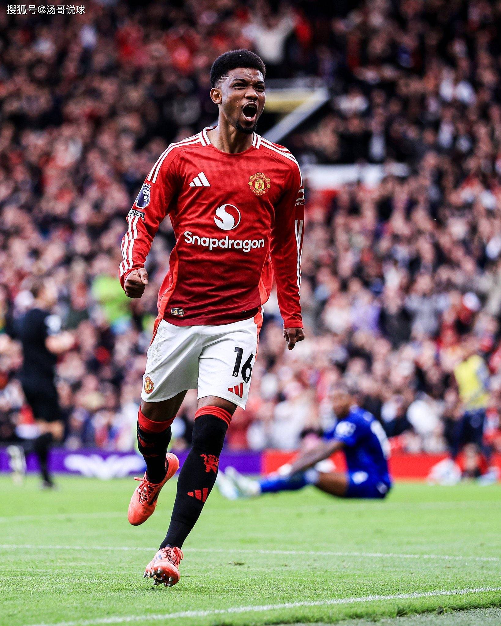 世俱杯决赛-曼联客场战平德甲劲旅，表现令人满意