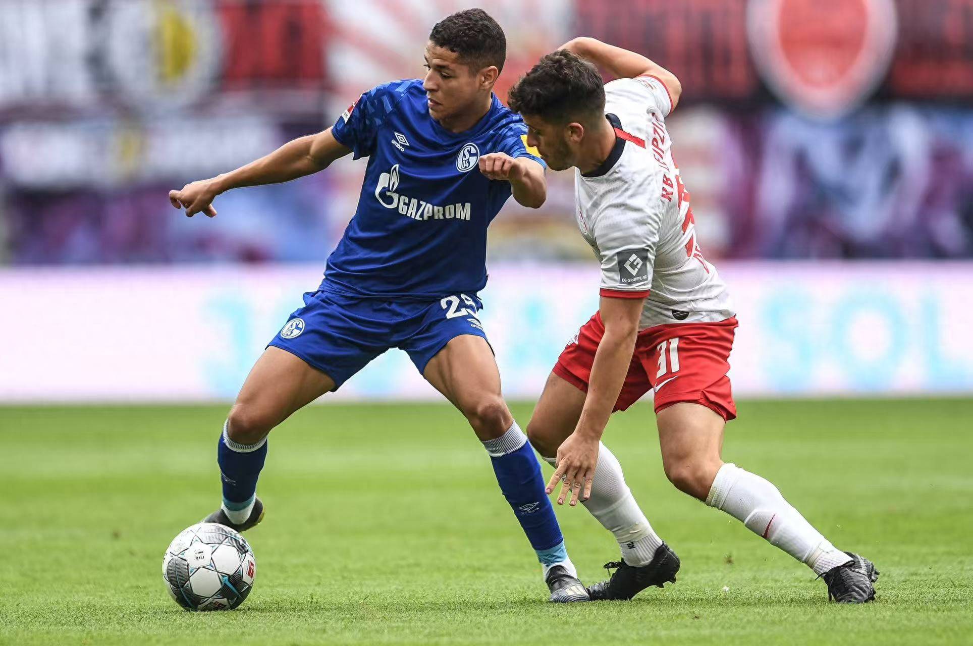 柏林赫塔中场配合默契,取得连胜 柏林赫塔中场配合默契,取得连胜