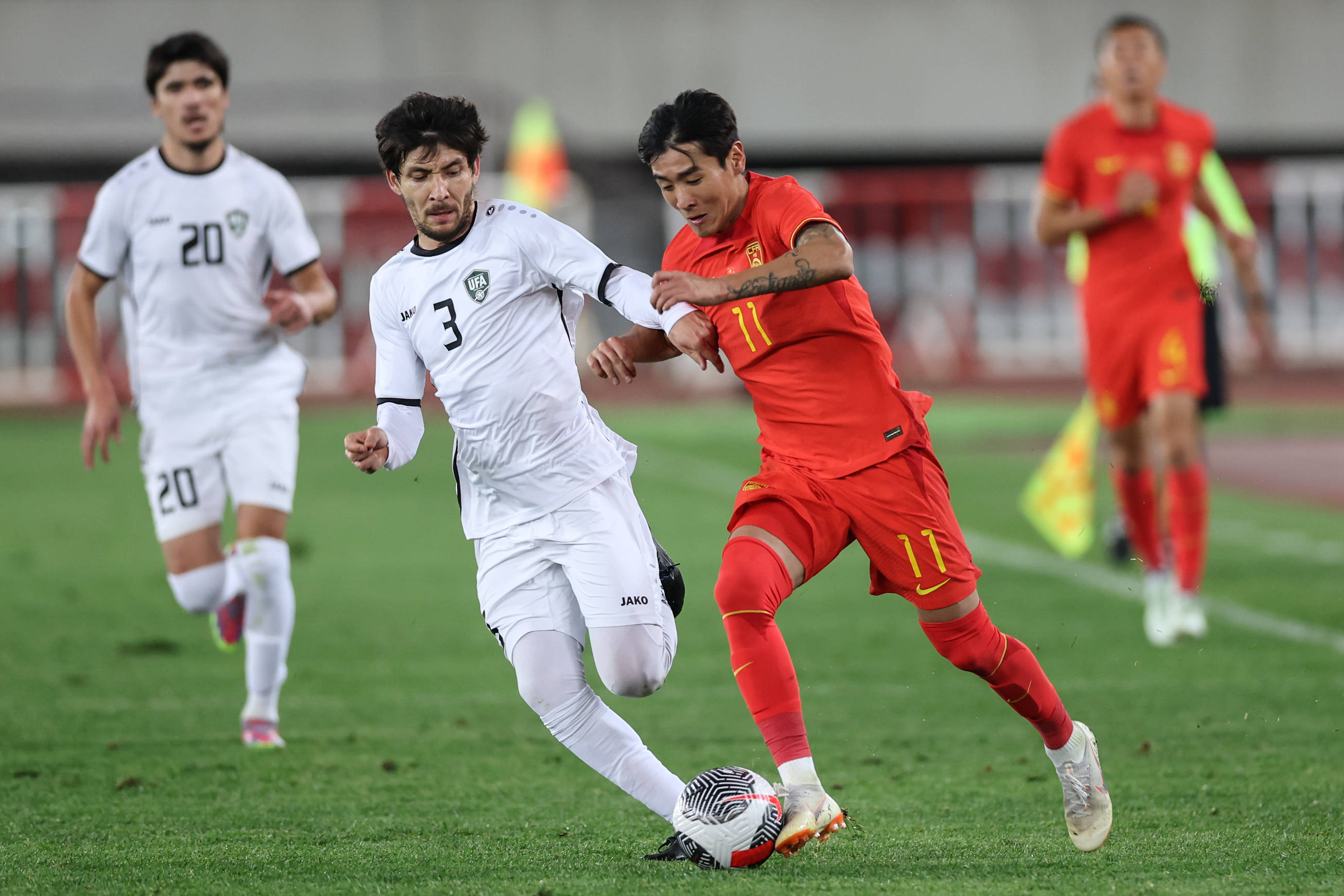 乌兹别克斯坦主场击败卡塔尔，表现出色