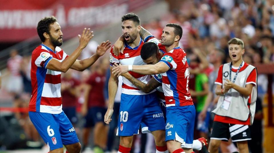 格拉纳达客场失利，球队需调整战术