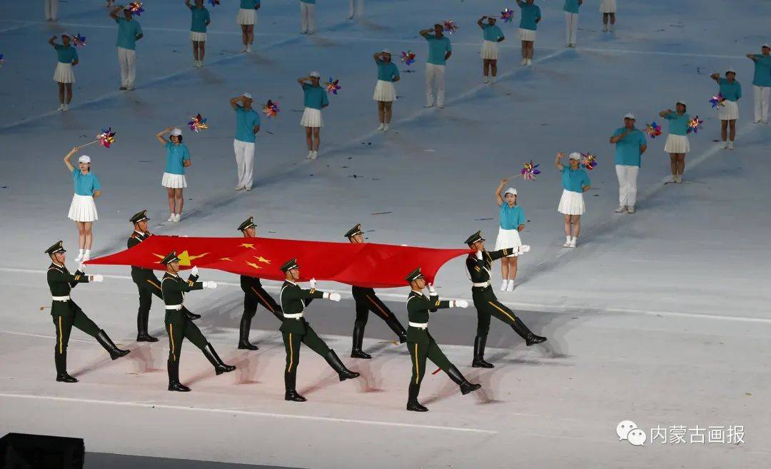 世俱杯官网-新赛季开幕式盛大举行,展示球队壮丽风采