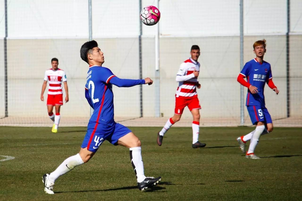 关于重庆力帆力争胜利，力争三分击败对手山东鲁能，谁能称王？的信息