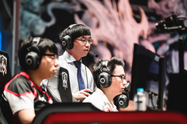 世俱杯改制-HKA横扫100T,Uzi操刀奇招英雄翻盘顶尖较量八强赛,锁定晋级资格