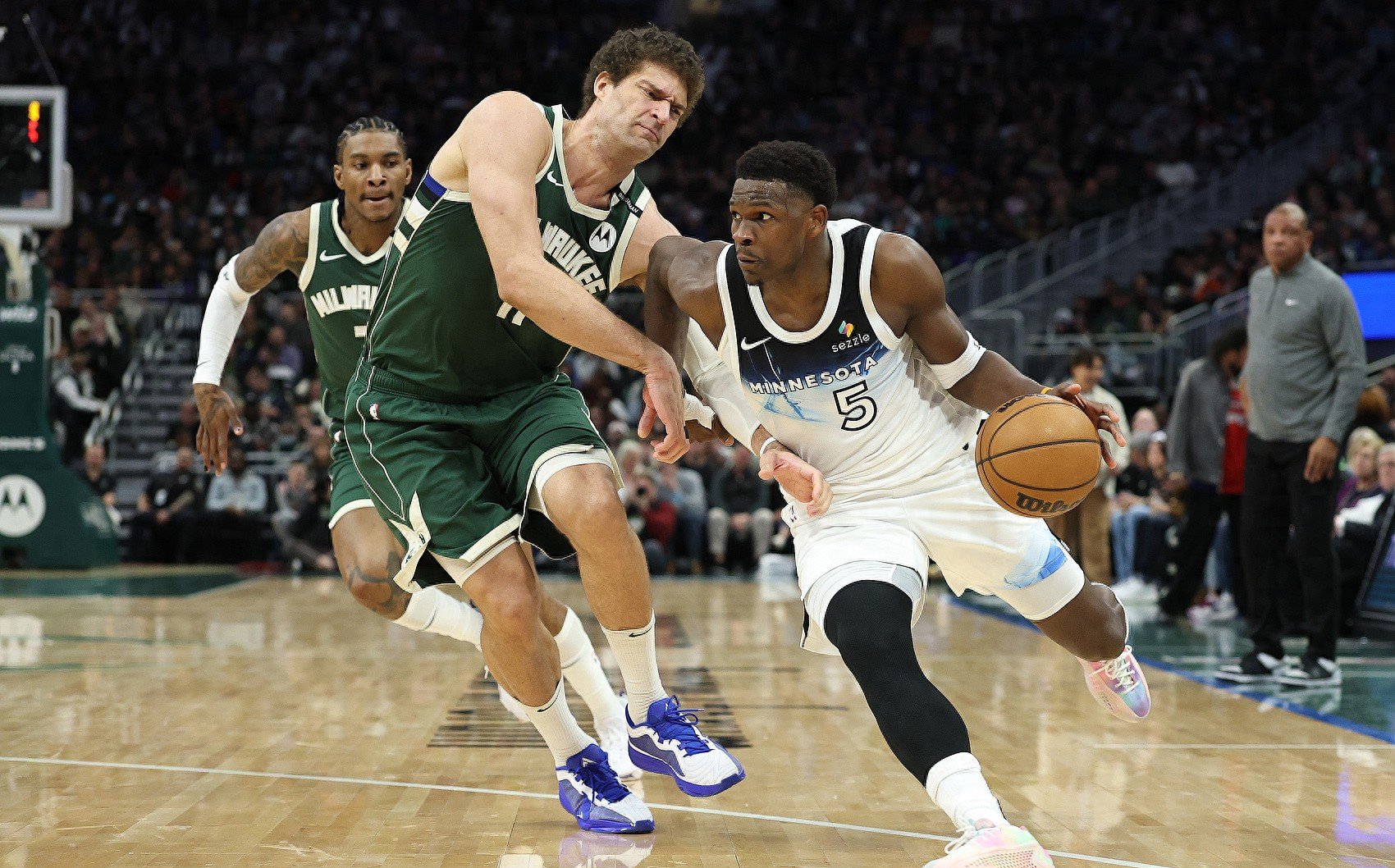 雄鹿力克魔术，取得胜利