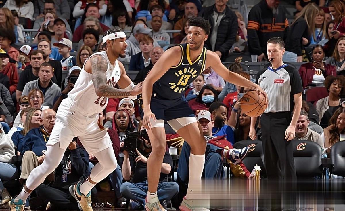 步行者战胜魔术,球队新任主教练赢得信任 步行者战胜魔术,球队新任主教练赢得信任