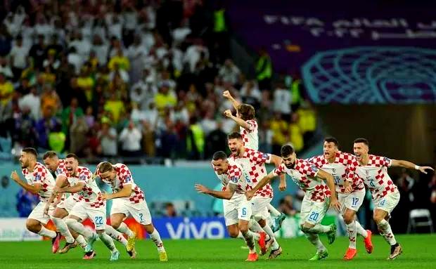 世俱杯分组-阿根廷客场胜德国,小组竞争日益白热化的简单介绍