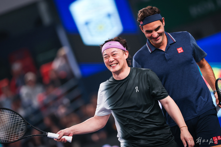 关于德国网球队力克西班牙网球队,费德勒制霸全场的信息 关于德国网球队力克西班牙网球队,费德勒制霸全场的信息