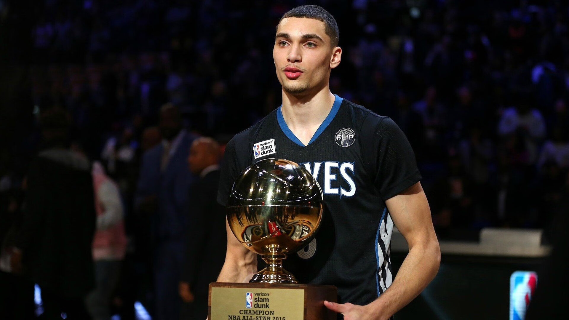 当世界屏息凝视，阿劳霍在美加墨之夜，将防守写成独一史诗