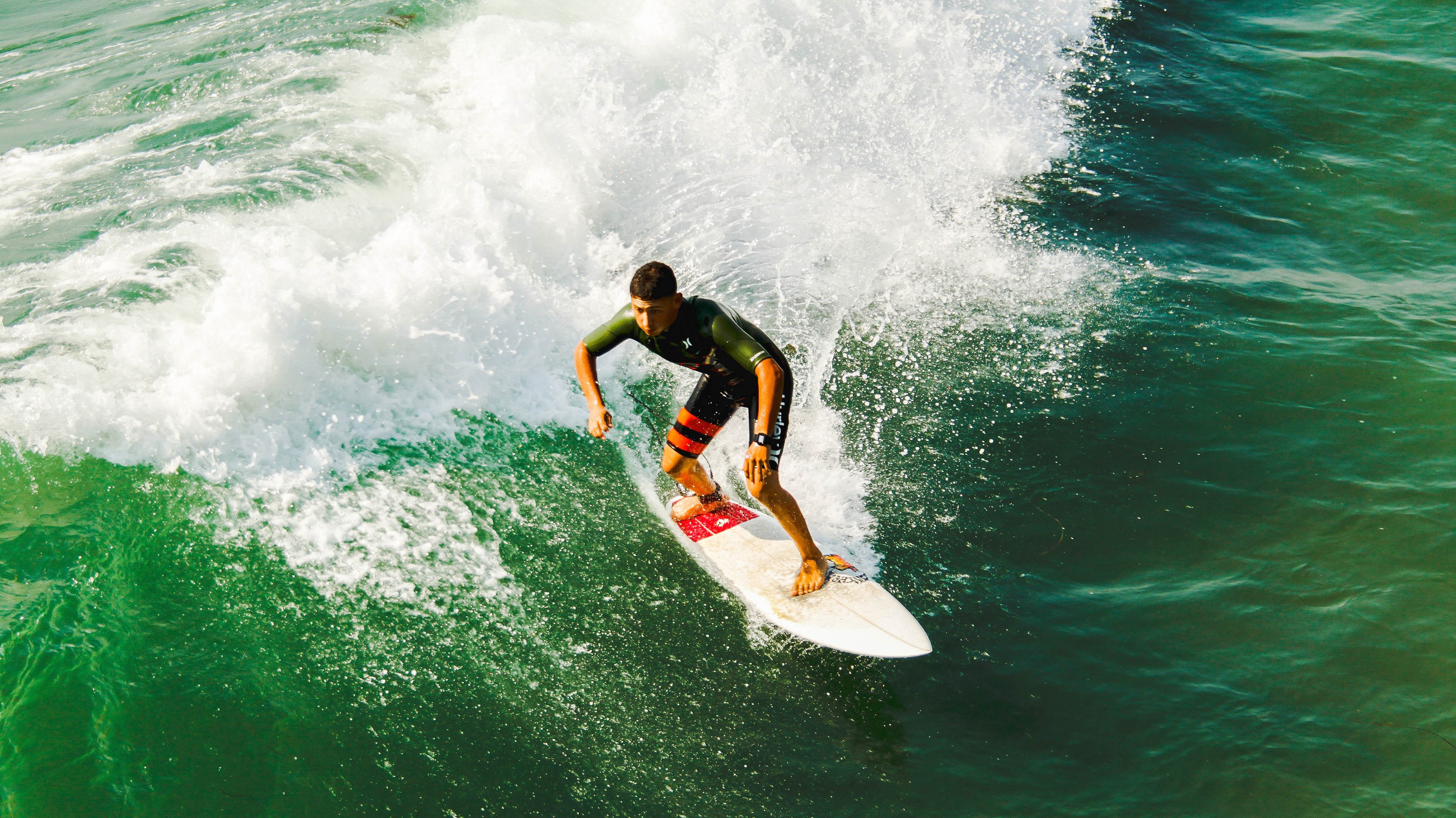 世俱杯-双星对决，当福克斯的野性突破，遇上浙江队的铁血洪流