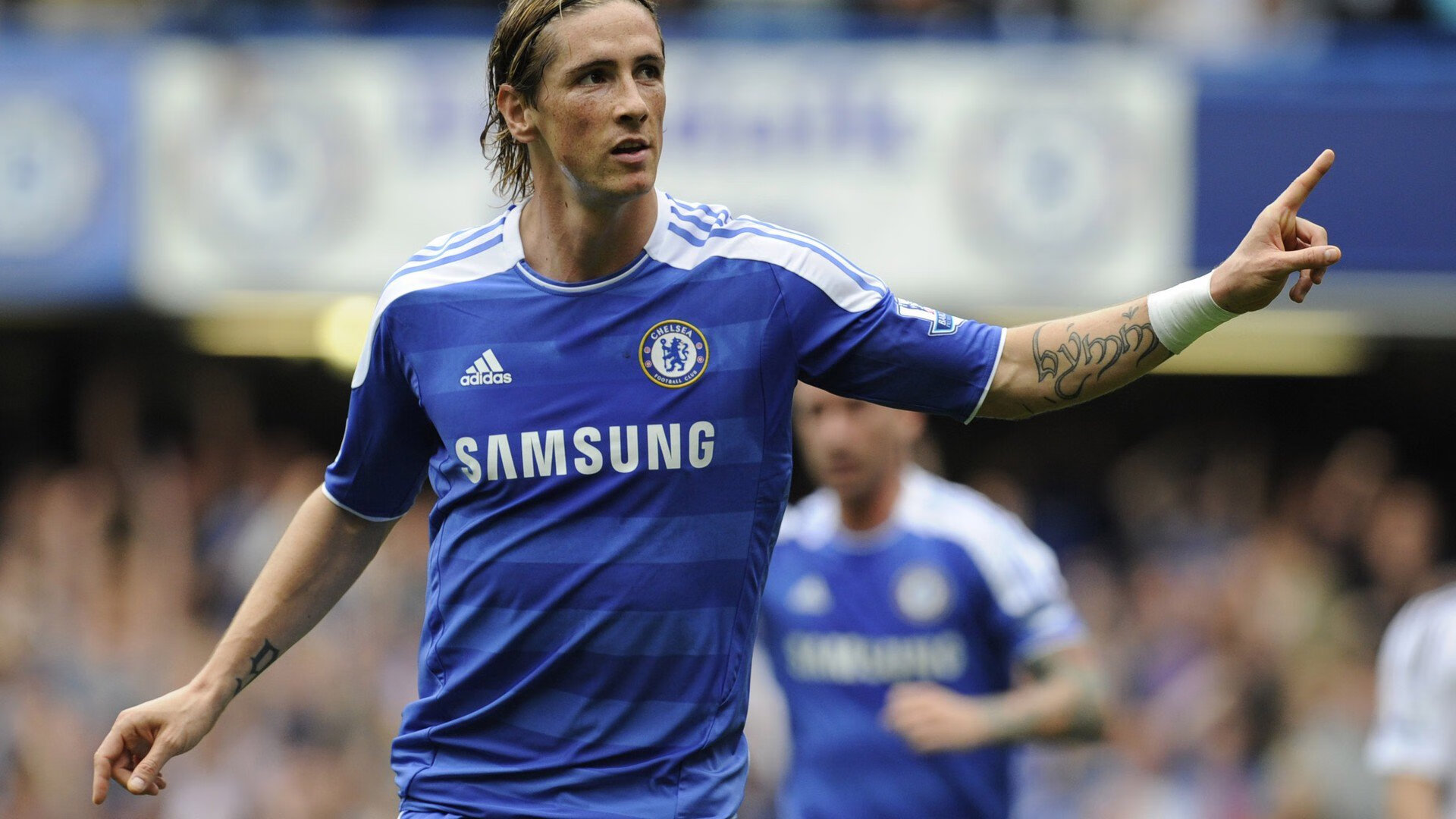 温网的静穆，拉沃尔杯的嘶吼，当纳达尔点燃两种战争的火种